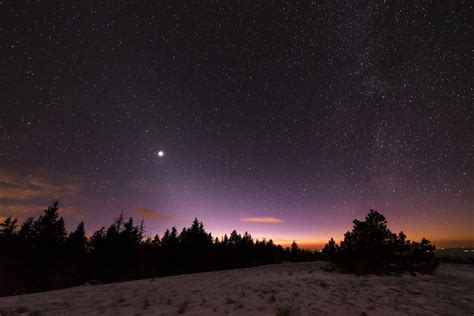 Observez Vénus de retour dans le ciel du soir… 